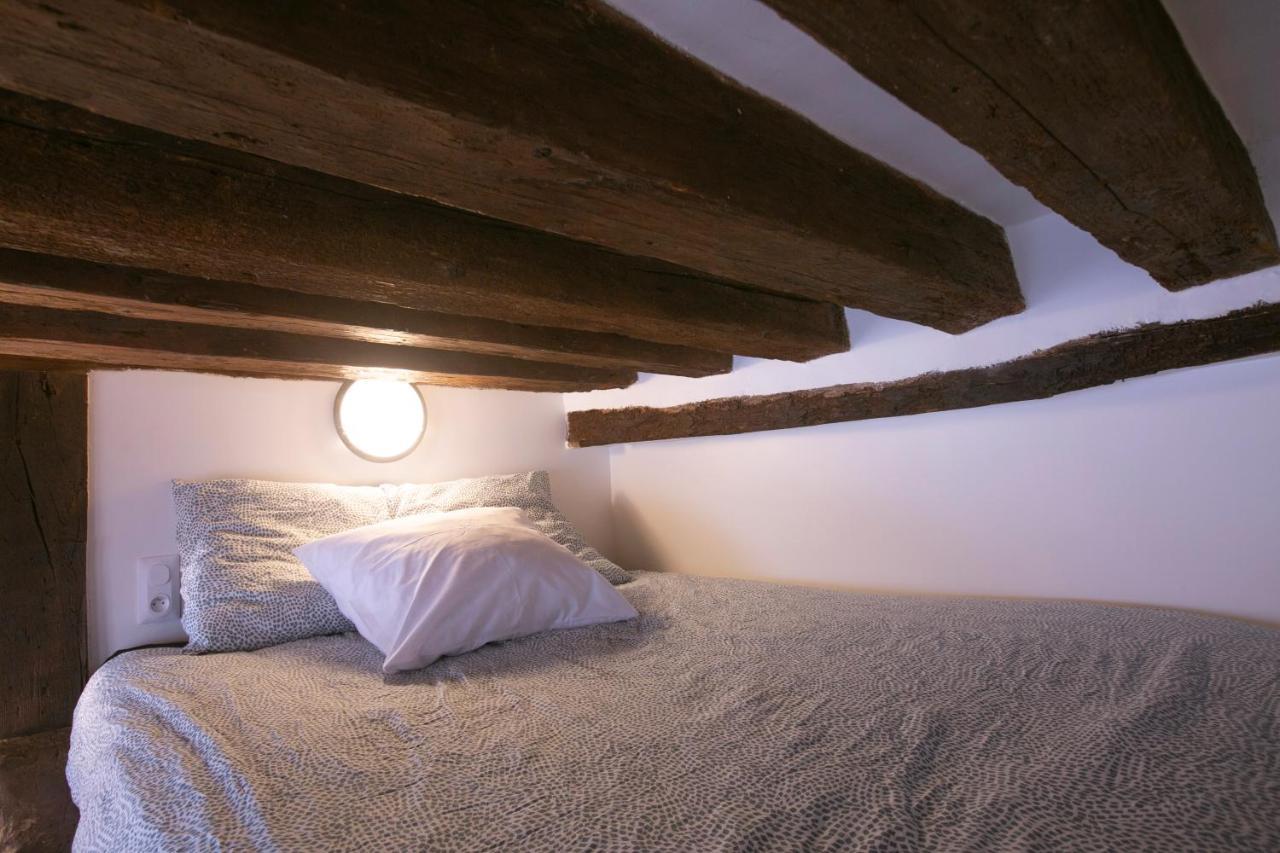 Authentic Apartment In Center Of Parisian Marais Dış mekan fotoğraf