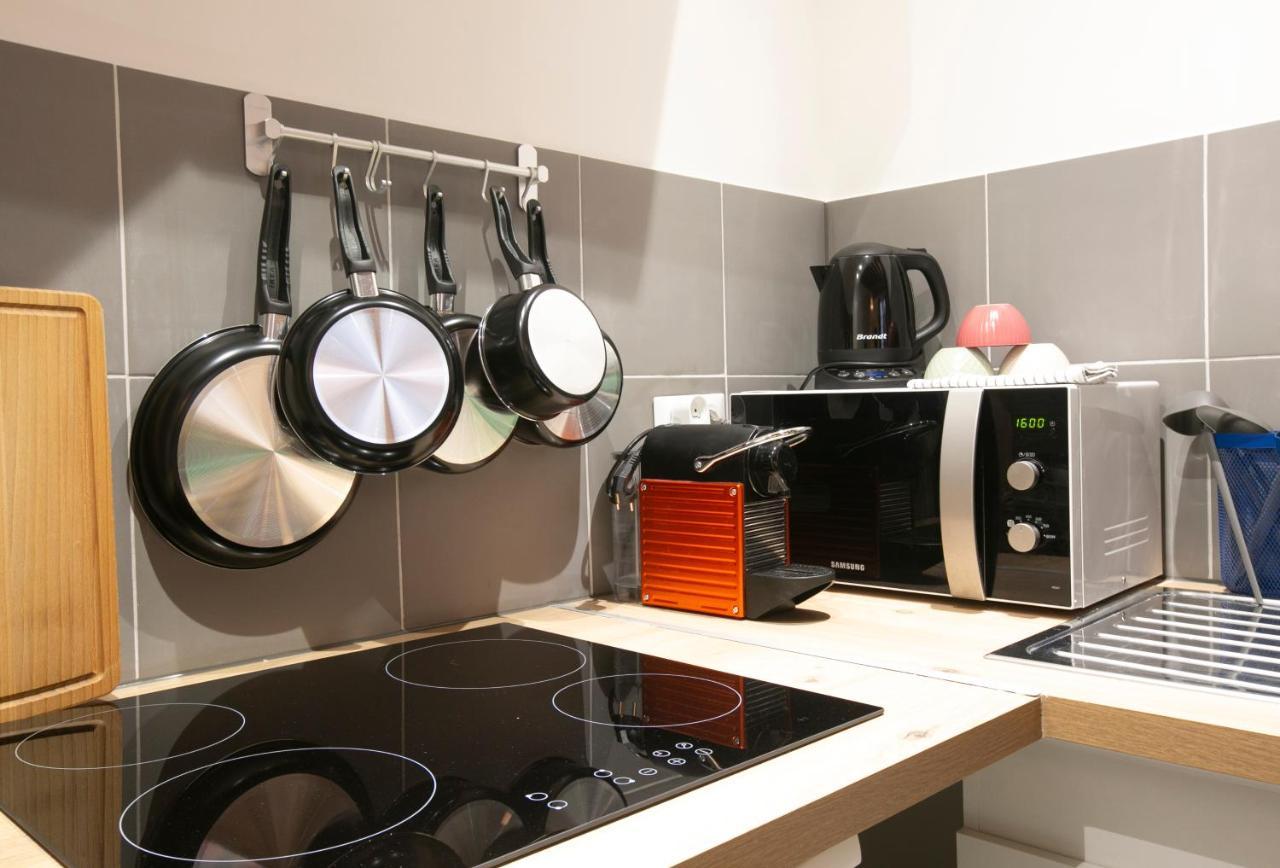 Authentic Apartment In Center Of Parisian Marais Dış mekan fotoğraf